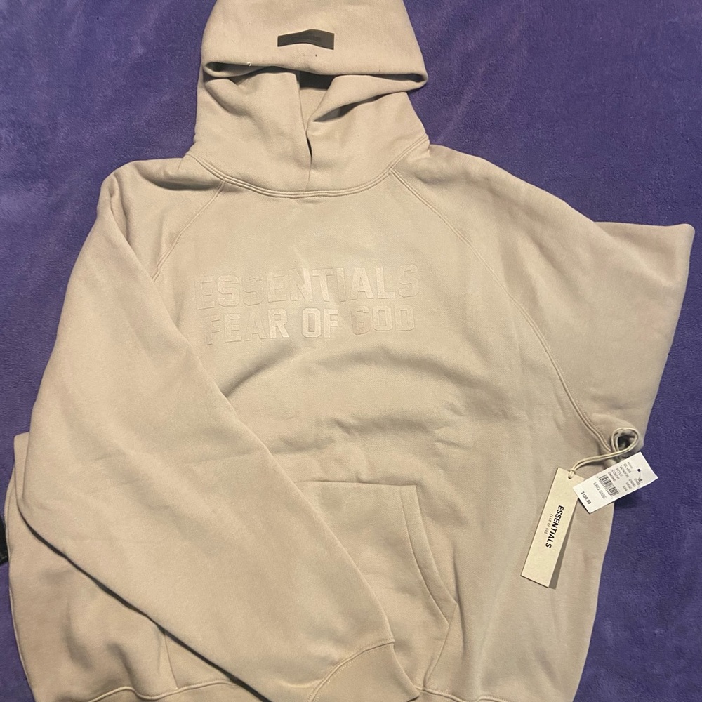 Essential Fear of God Sweat shirt.
